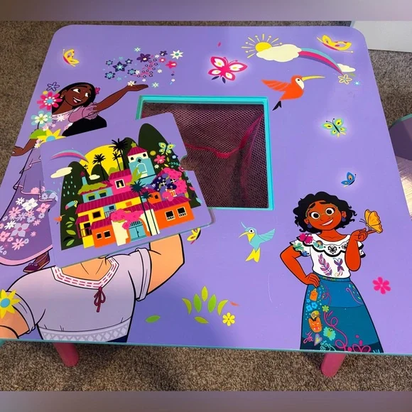 Encanto Table and Chair Set - Picture 3 of 4